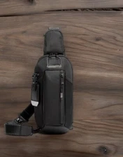 TUMI ALPHA BRAVO Esports Pro Sling Crossbody Bag Black Outlet products #GBJ