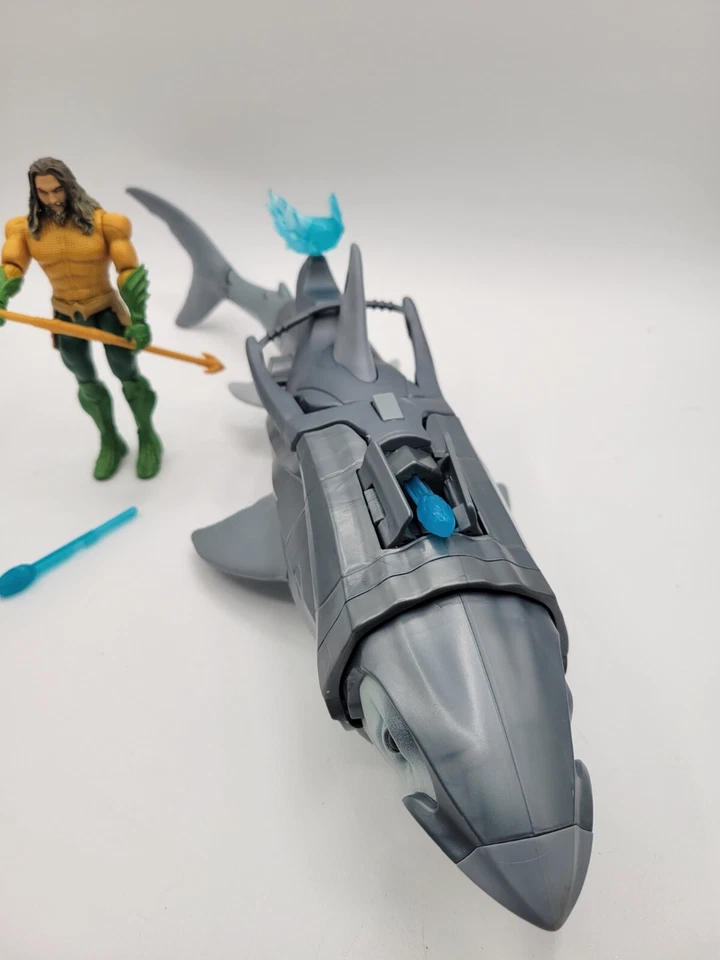 Figura y tiburón guerrero DC Aquaman 2018 de 6 pulgadas juego completo Mattel Foto 4 de 4