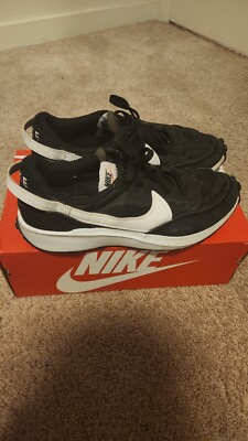Size 10 - Nike Waffle Debut Black White 2022