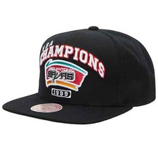 MENS MITCHELL  NESS NBA CHAMPS SNAPBACK HWC SPURS - BLACK