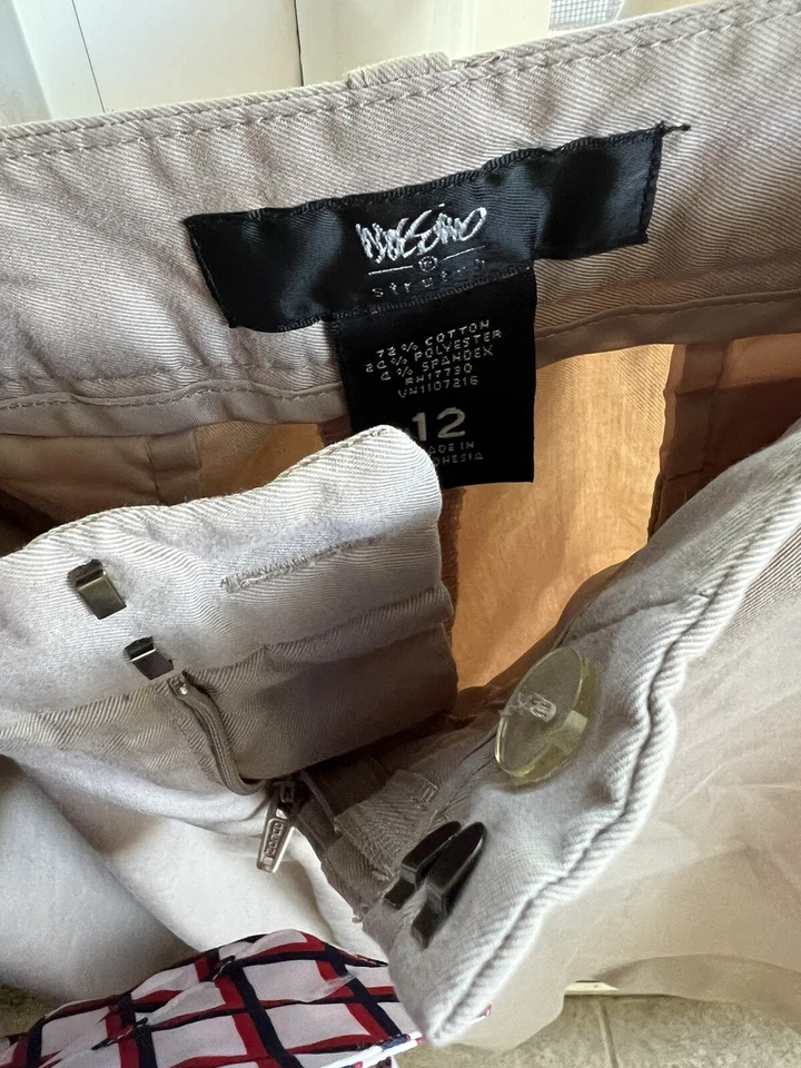 Shorts elástico Mossimo elástico feminino tamanho 12 cáqui zíper frontal - Imagem 4 de 4