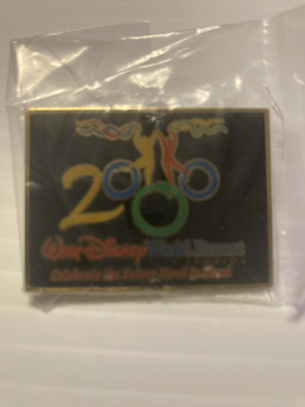 Walt Disney World 2000 Celebrate the Future Hand in Hand Collectable Pins