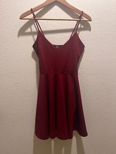 Windsor Burgundy V Neck Mini Dress with Pockets Homecoming Club Wedding Party