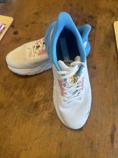 Hoka One One women Arahi 7 Running