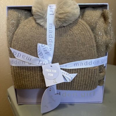 *SO CUTE & SOFT!* MADDEN GIRL WINTER HAT & SCARF SET - NEW WITH TAGS & GIFT BOX