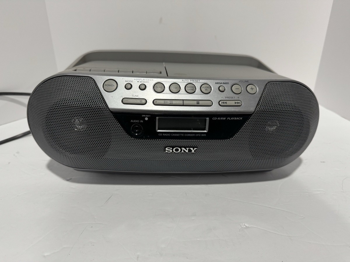 Sony CFD-S05 CD Cassette AM/FM Boombox FOR PARTS/REPAIR – Powers