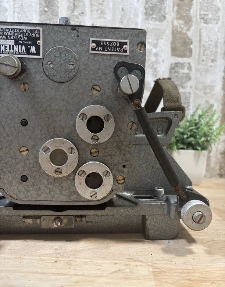 ⭐️Vintage W. Vinten Ltd Studio Fluid Head⭐️Professional Wedge Camera Plate⭐️ - Image 3 of 4