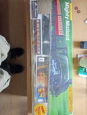 Mighty Mallard OO gauge Hornby