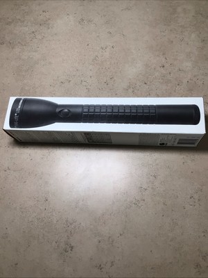 Maglite ML50LX 3 x C Alkaline Flashlight ML50LX-S3CC6