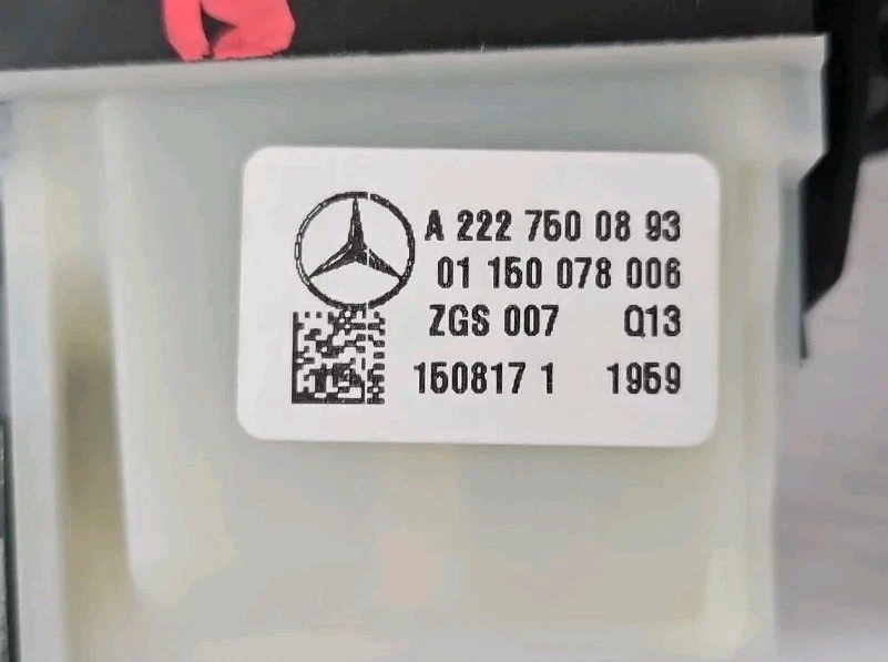 14-21 Mercedes W117 CLA250 C300 maletero puerta trasera liberación manija abierta con cámara OEM Foto 4 de 4