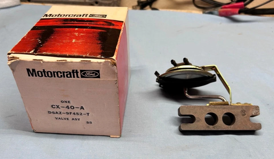 NOS 1976-77 福特 MUSTANG MAVERICK COMET GRANADA 302 351W EGR 变速器阀门 — 第 2/4 张图片