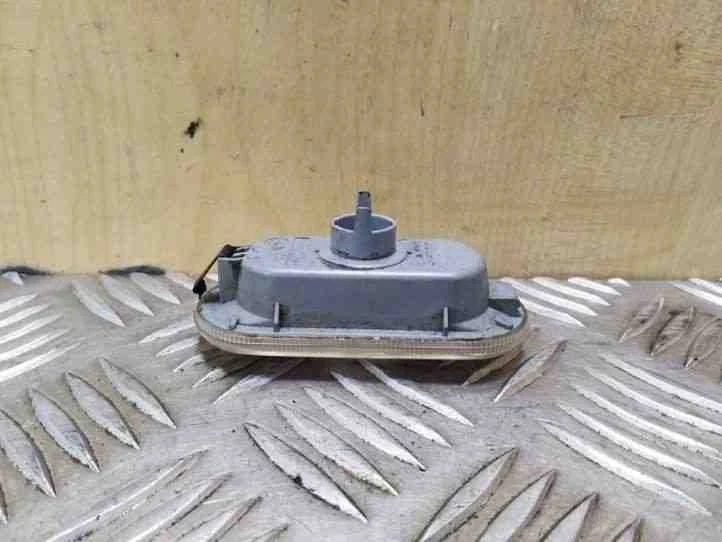 Freccia parafango anteriore sinistra VW BORA Variant 1J6 1J0949117 1.9 Diesel 26108935 - Immagine 2 di 4