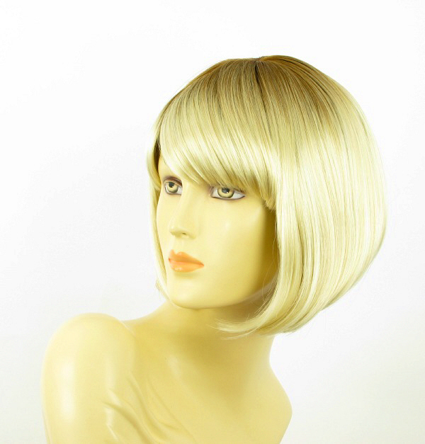 Perruque Courte BRENDA YS – Blond Méchée Racine Foncée – Synthétique – Neuf Avec étiquettes
