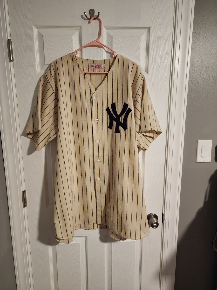 100% Authentic Mitchell & Ness NY Yankees Mickey Mantle Jersey XXL