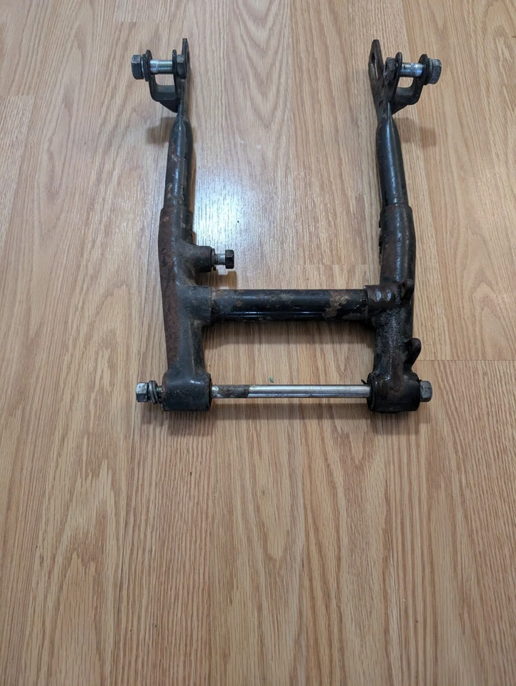 Kawasaki KV75 MT1 1975 brazo oscilante Foto 3 de 4