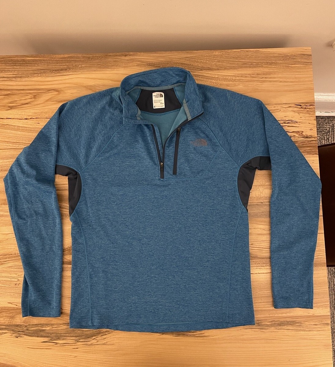 The North Face FlashDry Men's Medium Blue 1/4 Zip Pullover