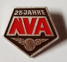 DDR / Abzeichen / 25 Jahre / NVA / Volksarmee / Ehrenabzeichen