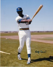 BOBBY DARWIN   MILWAUKEE BREWERS    ACTION SIGNED 8x10