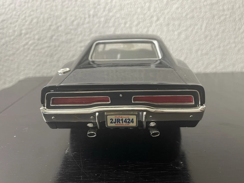 ERTL American Muscle 1:18 Fast & The Furious 1970 Dodge Charger Diecast Black - Image 4 of 4