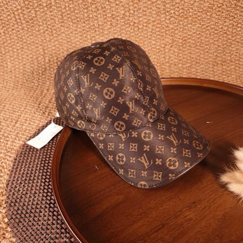 Louis Vuitton Monogram Logo Brown Adjustable Baseball Cap Louis Vuitton Monogram Logo Brown Adjustable Women main image 4