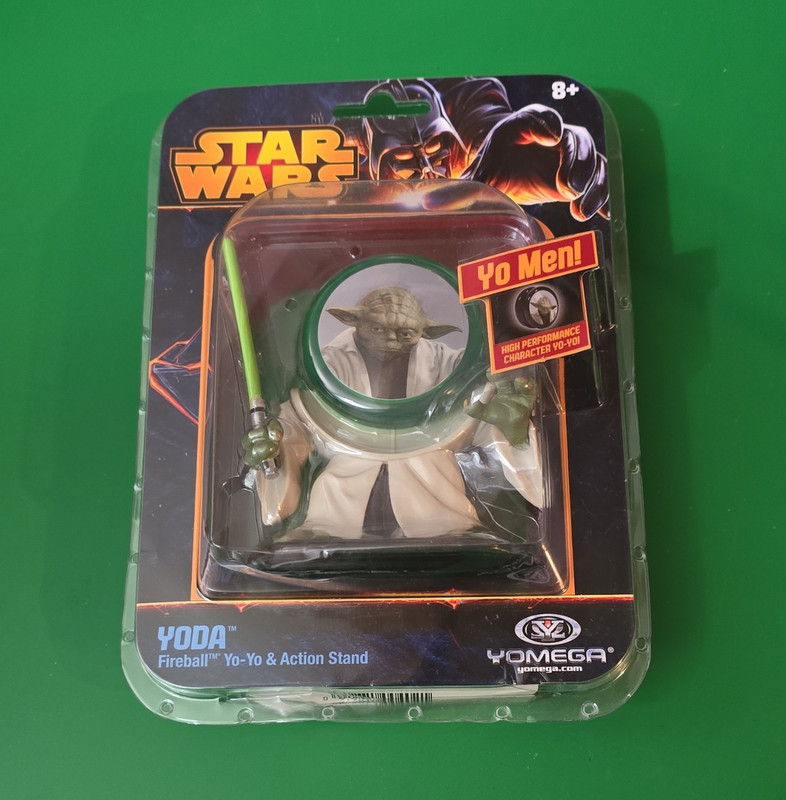 Yomega Star Wars Yoda Fireball Yo-Yo with Action Stand 2013 ORIGINAL PACKAGING
