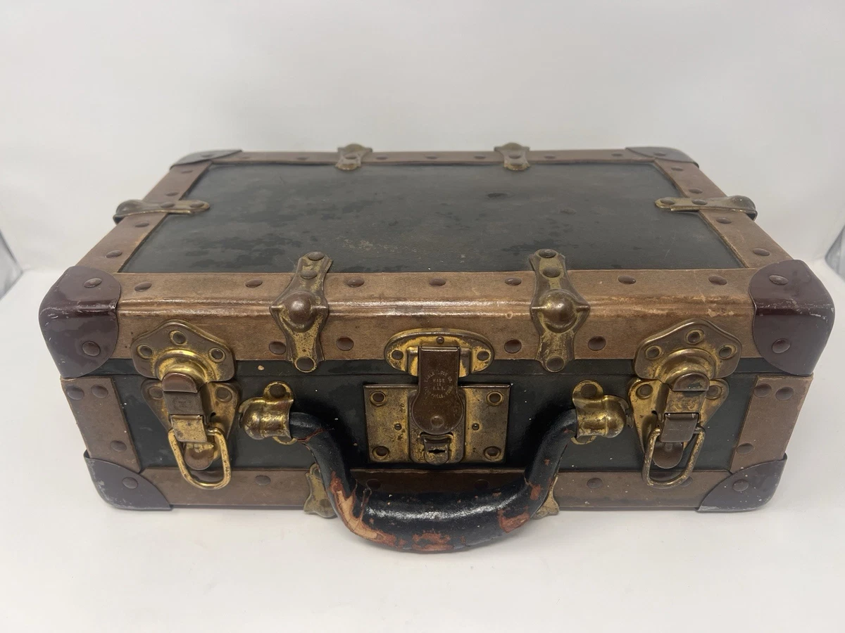 Eagle Lock Company Trunk In Antique Chests & Trunks (1800-1899