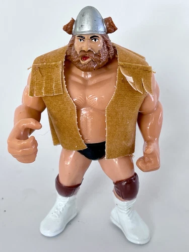 WWF Hasbro The Berzerker w/ repro Cloak Series 6  1993 Action Figure *READ*