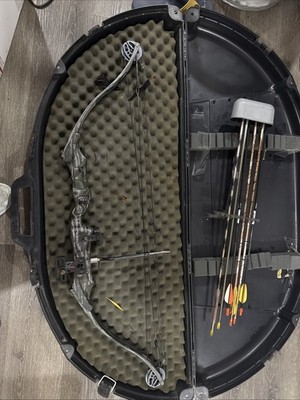 Bear Legit 70lbs bow with soft case