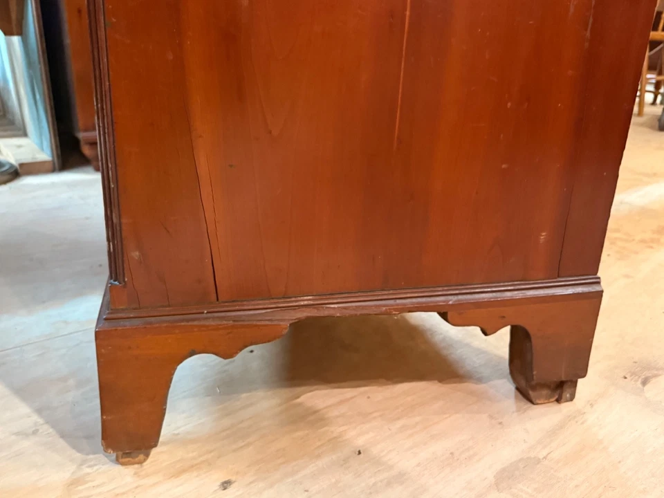 Antiguo cofre alto Cherry Chippendale PA circa 1790 country estriado 1/4 columnas Foto 4 de 4