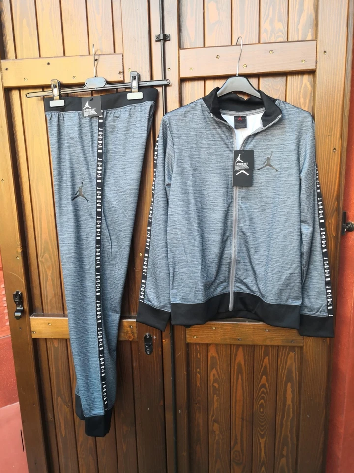 Jordan Tuta Felpa e Pantaloni bambino 12-13 anni - Immagine 3 di 4