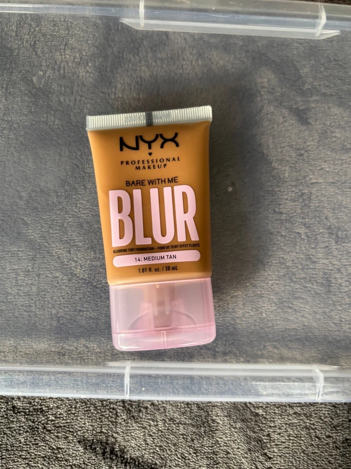 NYX PROFESSIONAL MAKEUP Bare With Me Blur Skin Tint Foundation - Medium Tan - Image 3 of 4