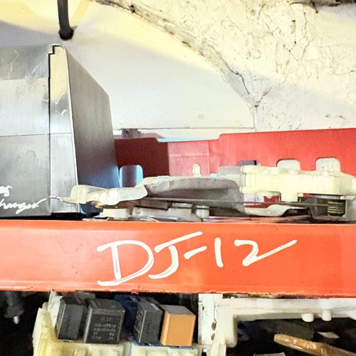 NISSAN QASHQAI WINDOW REGULATOR REAR DRIVER SIDE OFFSIDE 2014-2021 82700 HVO0C - Picture 17 of 17