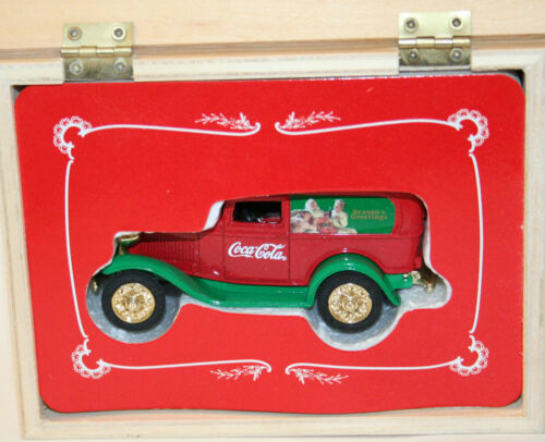 COCA COLA CHRISTMAS 1996 ERTL 1932 FORD Panel Delivery Truck In Wood Box NEW - Picture 3 of 12