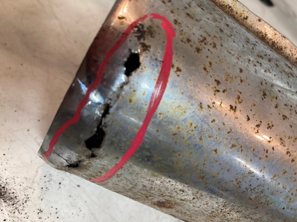 75 Moto Guzzi 850 T3 right side muffler exhaust tail pipe - Image 4 of 4