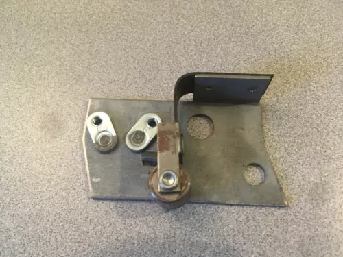 New OEM Thermador Oven Door Left Hinge Roller 00485346 14-11-607 Location A1C