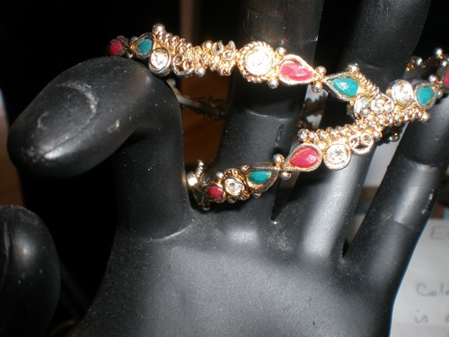 Juego de 2 Pulseras Brazalete HECHAS CON PIEDRAS REALES COMO RUBÍES Y ESMERALDAS - Imagen 2 de 4