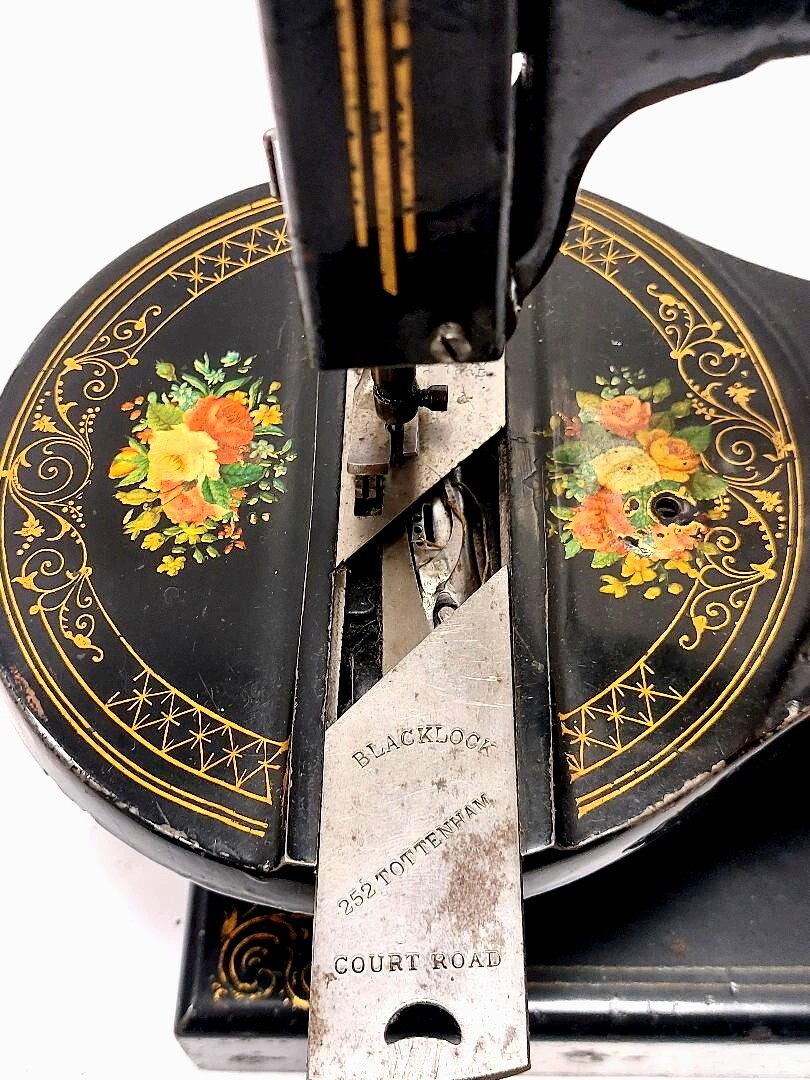 COOL antique & nice sewing machine DOLLY VARDEN by Jhonson Clarck circa