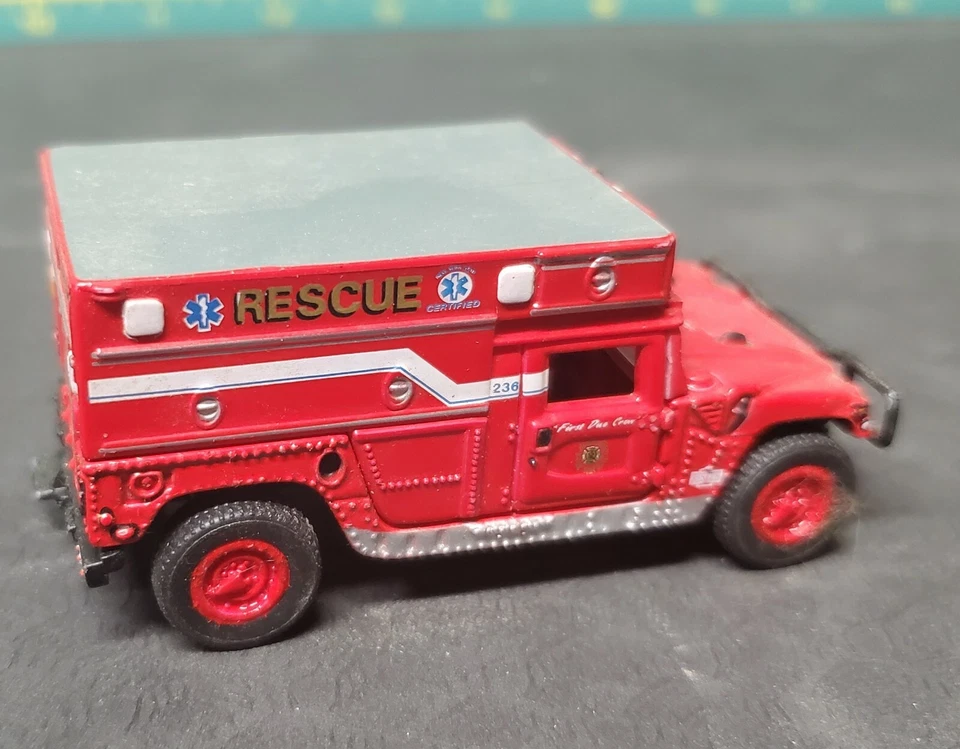 Johnny Lightning H2 Hummer Atlantic Beach Rescue Loose - Image 2 of 3