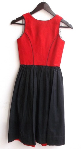 Kinder Trachten Dirndl ärmellos Oberteil rot, Rock schwarz Gr. 140 v. Sterzinger - Picture 2 of 2