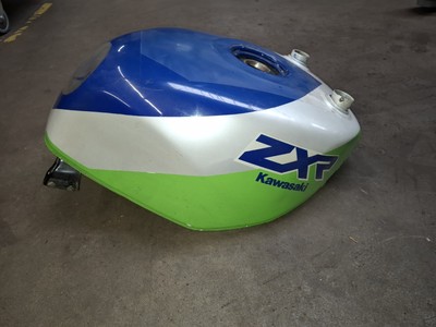 Kawasaki ZXR 750 H2 Bj.1990 Tank Gebraucht