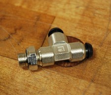 Parker R64PB6-1/8 Male Run Tee, 6mm, 1/8" - NEW