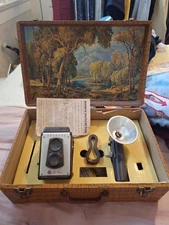 SPARTUS Full View Camera And Upright Flash Gun With Storage Box