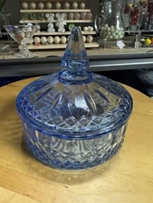 4827 Vtg 1970s Indiana Glass Ice Blue Diamond Point Covered Candy Dish 