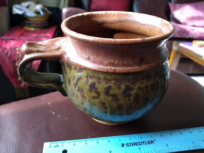 Studiokeramik grüner Nieselregen Glasur Becher. Mark MF OKT 1993. 9 cm hoch & Randdurchmesser