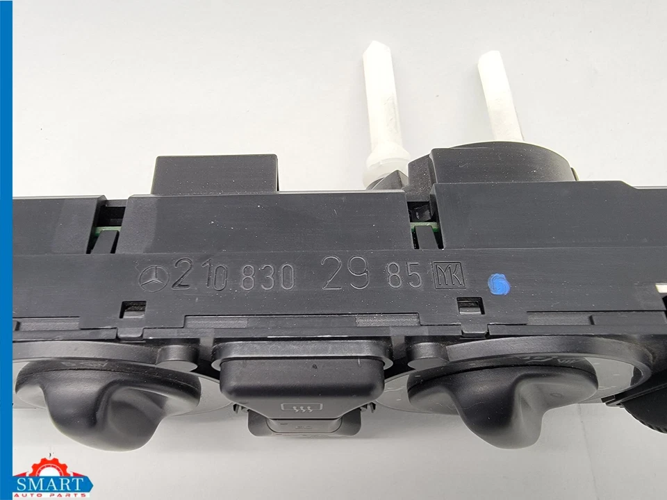 Interruptores de calefacción de aire acondicionado Mercedes R170 SLK32 AMG 2108302985 OEM Foto 3 de 4