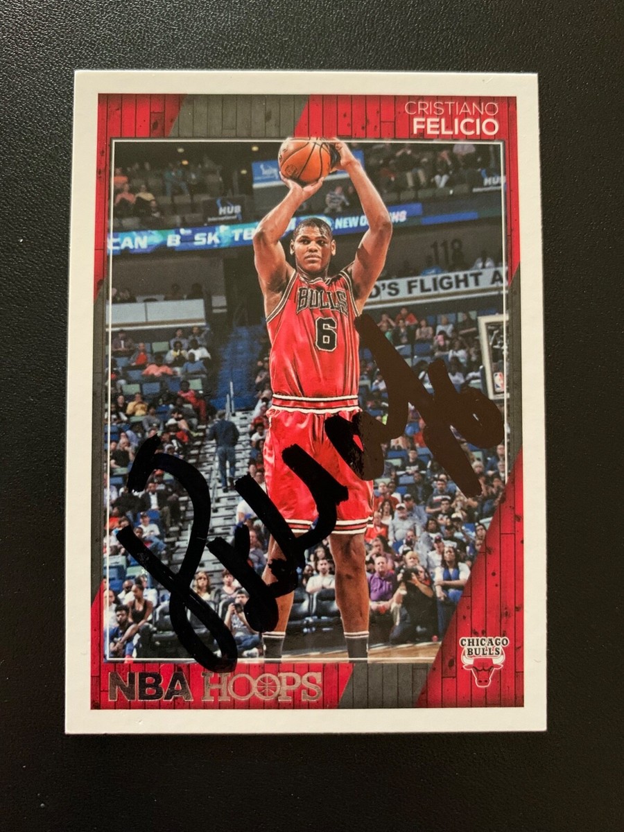 Cristiano Felicio Signed 2016-17 Panini NBA Hoops Card Chicago