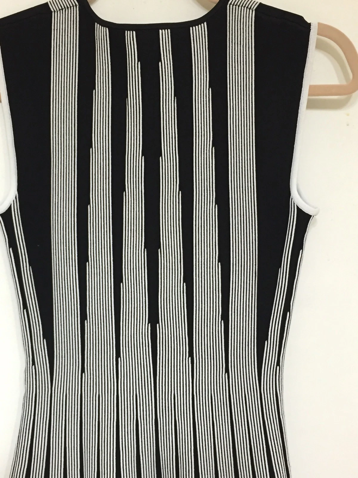 Abito multicolore Diane Von Furstenberg Celine aderente e svasato taglia P $475