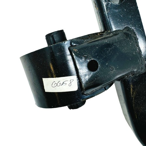 DEA Products A6658 Front Left Engine Mount - Picture 7 of 9