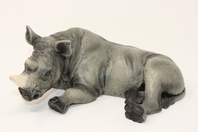 1988 CASTAGNA ITALY Black Rhinoceros Sculpture, 6.25" Long NICE DETAIL!