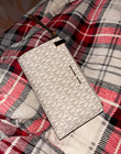 Michael Kors Logo Wristlet Wallet White Tan Zip Around Credit Card Photo Holder — photo 1